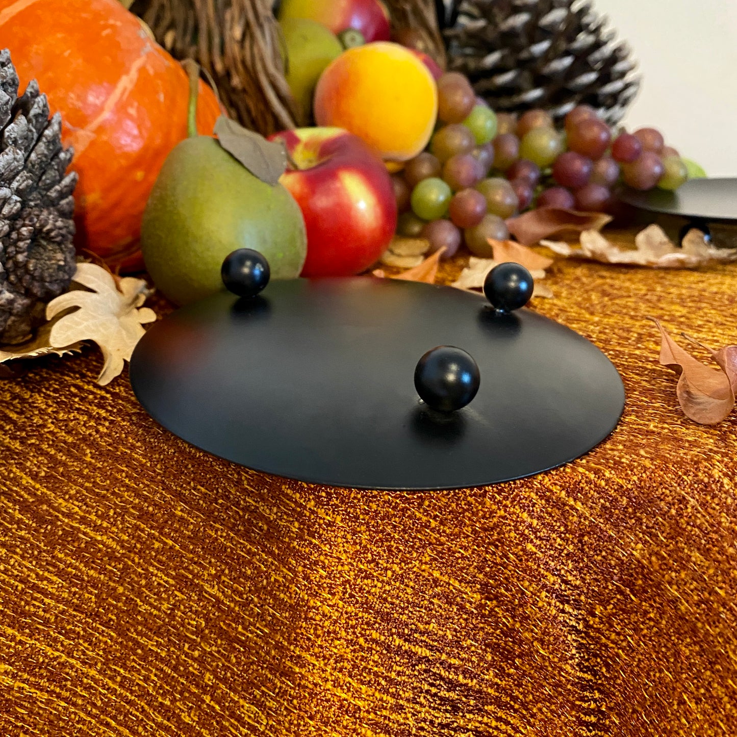 Round Black Iron Plate Candle Holder