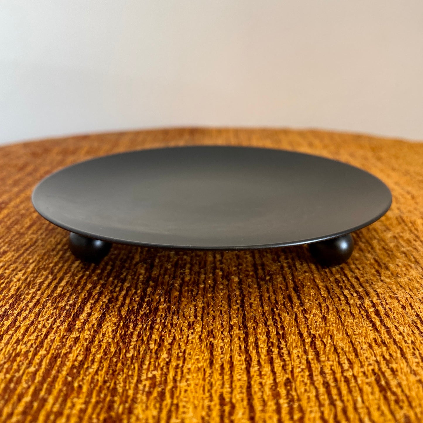 Round Black Iron Plate Candle Holder