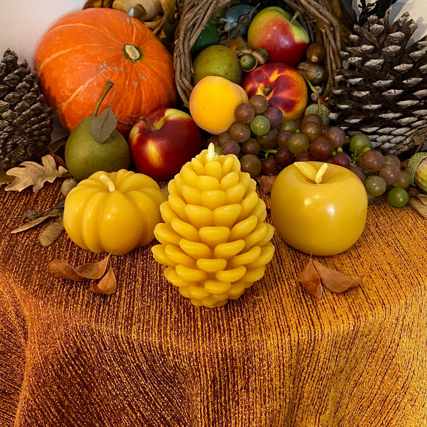 Pinecone Candle